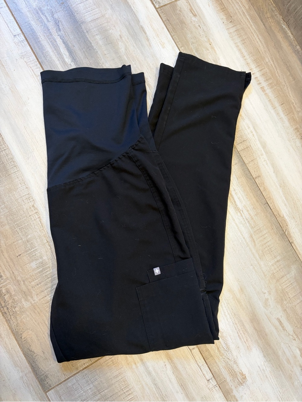 Figs Maternity scrub pants straight leg